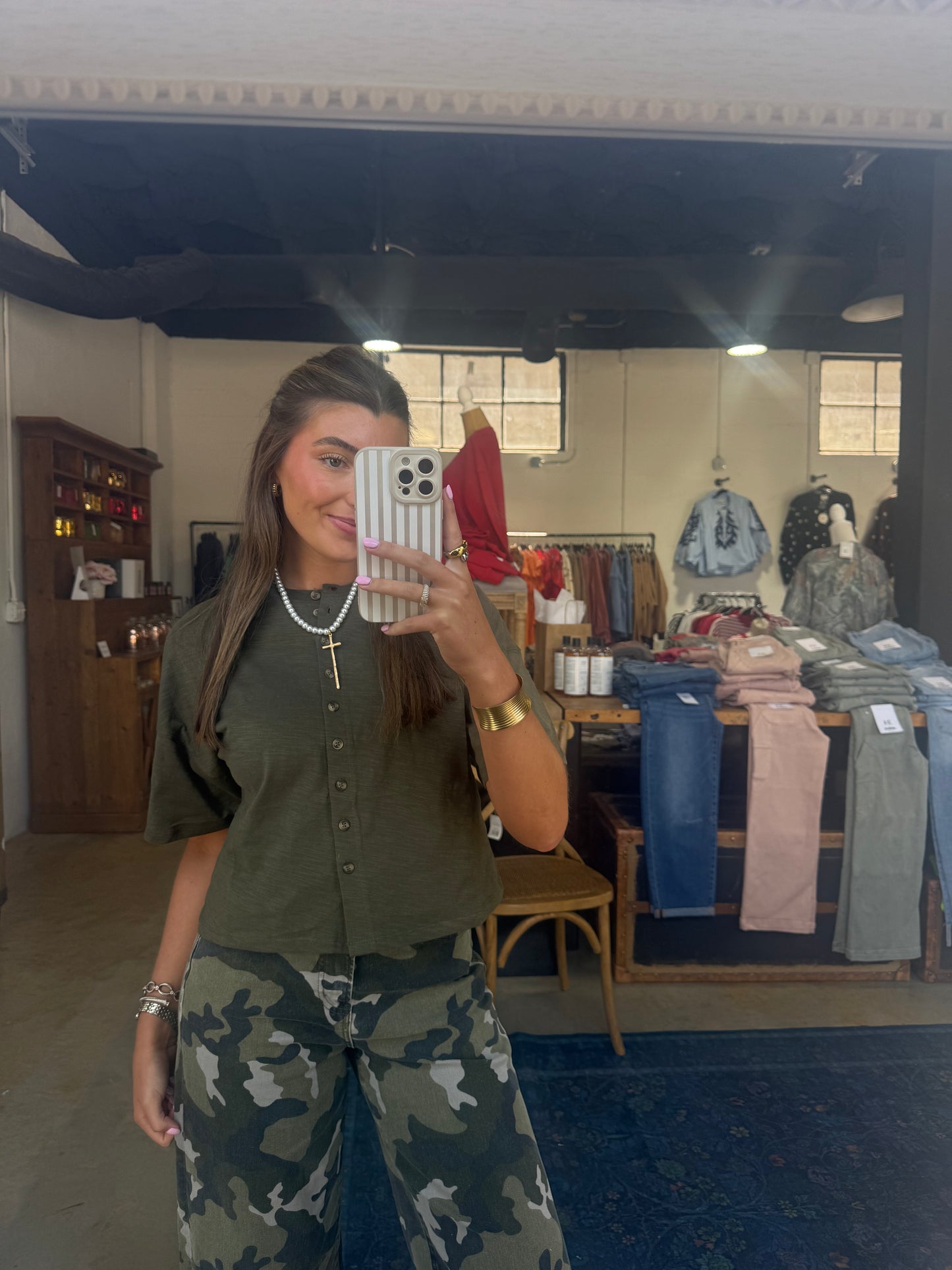 Ellie Tee