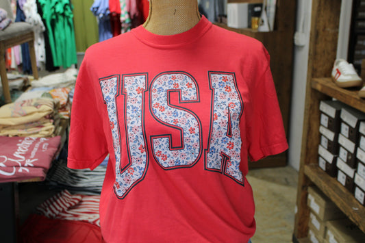USA Daisy Tee