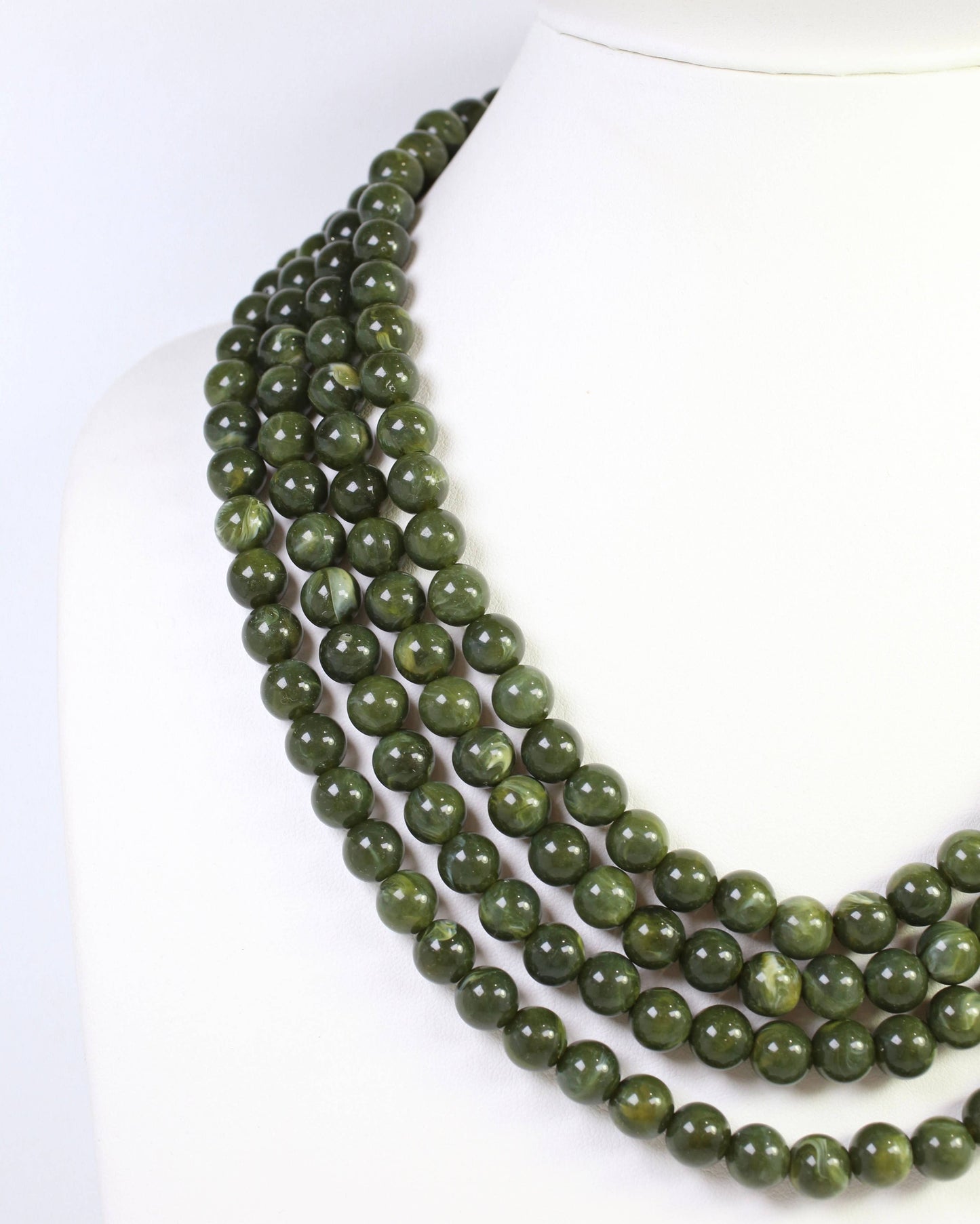 Micah Beaded Buckle Necklace Olive